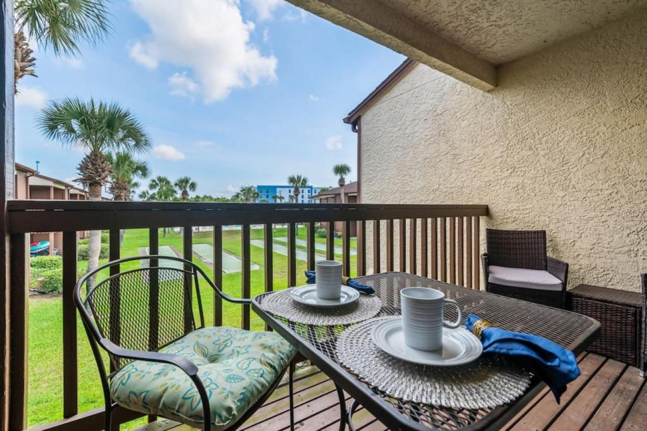 Experience Starlit Nights From Beach Happy'S Balcony Overlooking The Community Pool At Beachwalk Villa Panama City Beach Dış mekan fotoğraf
