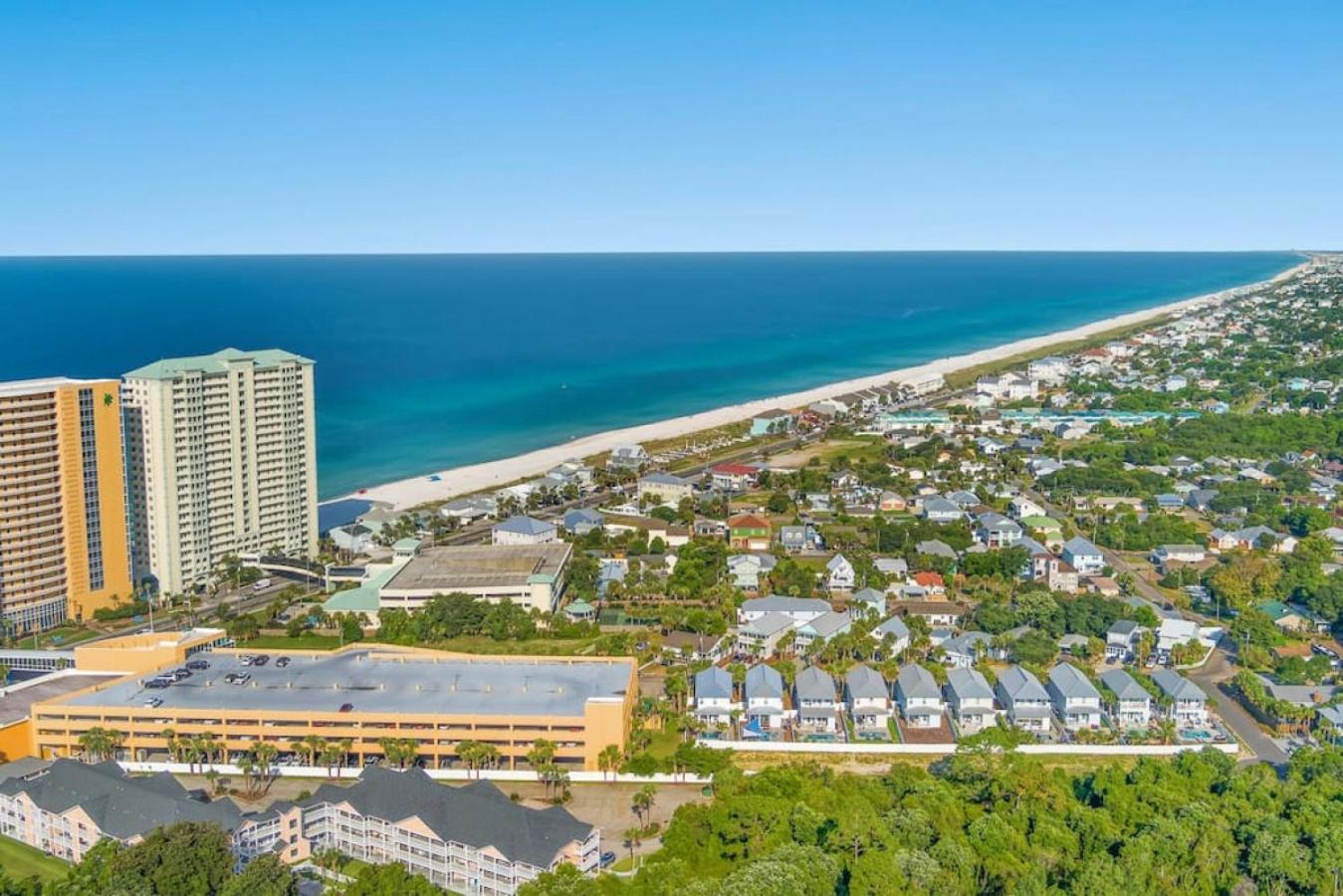 Experience Starlit Nights From Beach Happy'S Balcony Overlooking The Community Pool At Beachwalk Villa Panama City Beach Dış mekan fotoğraf