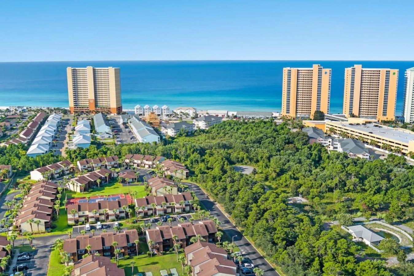 Experience Starlit Nights From Beach Happy'S Balcony Overlooking The Community Pool At Beachwalk Villa Panama City Beach Dış mekan fotoğraf